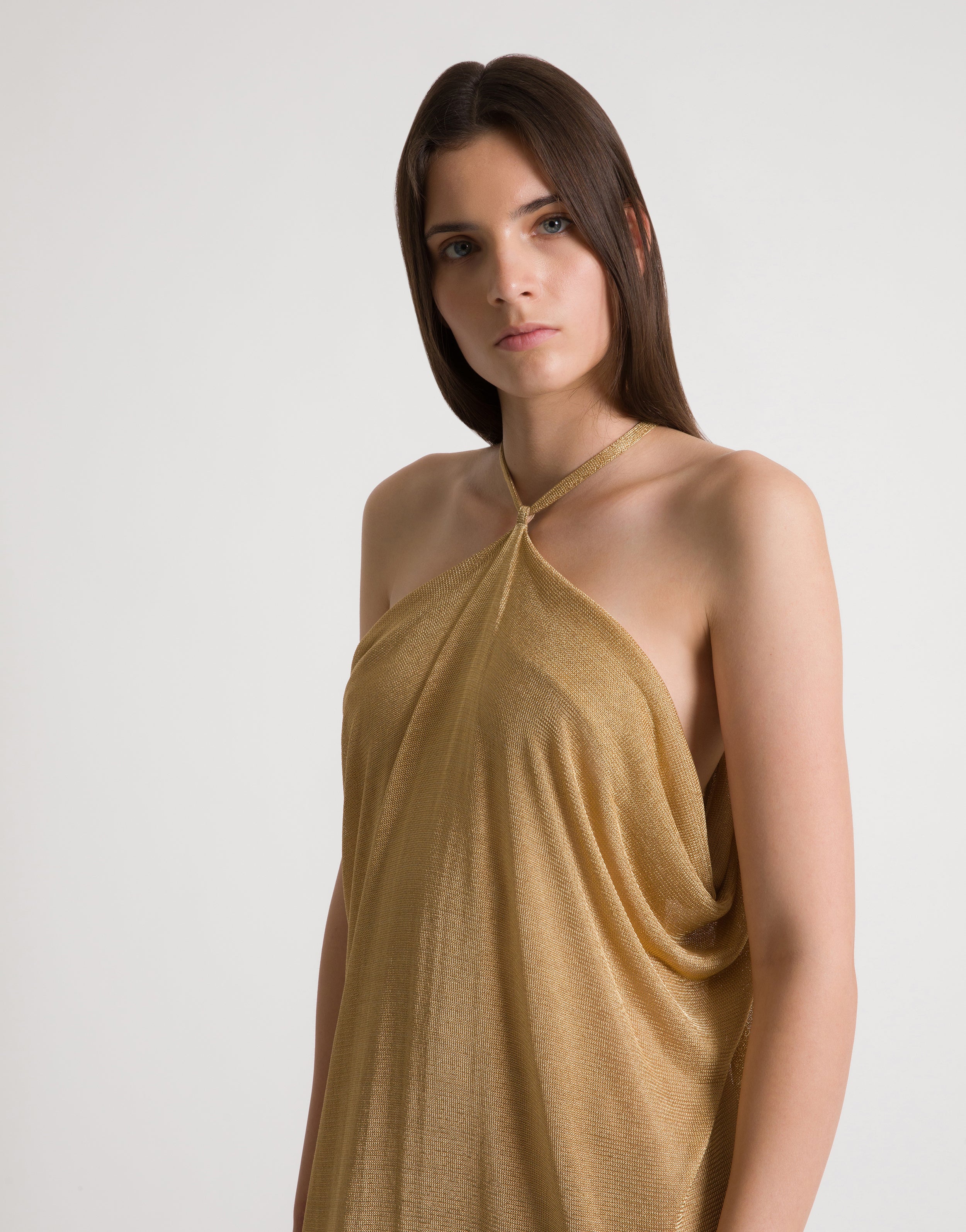Abito lungo in lurex oro con schiena scoperta - Image 4