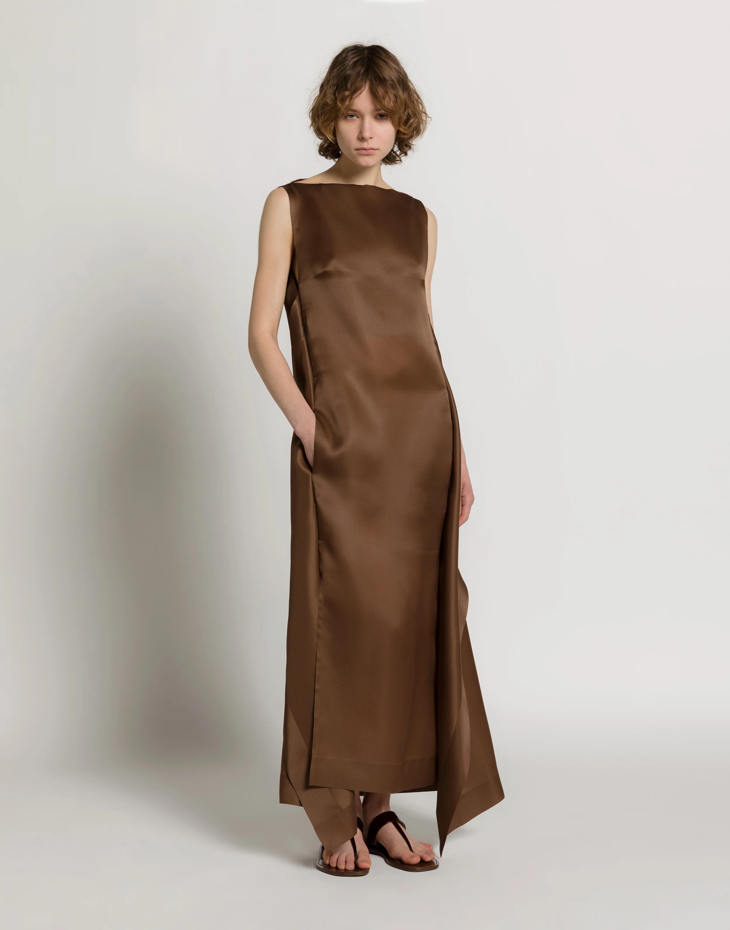 Abito lungo in organza di seta