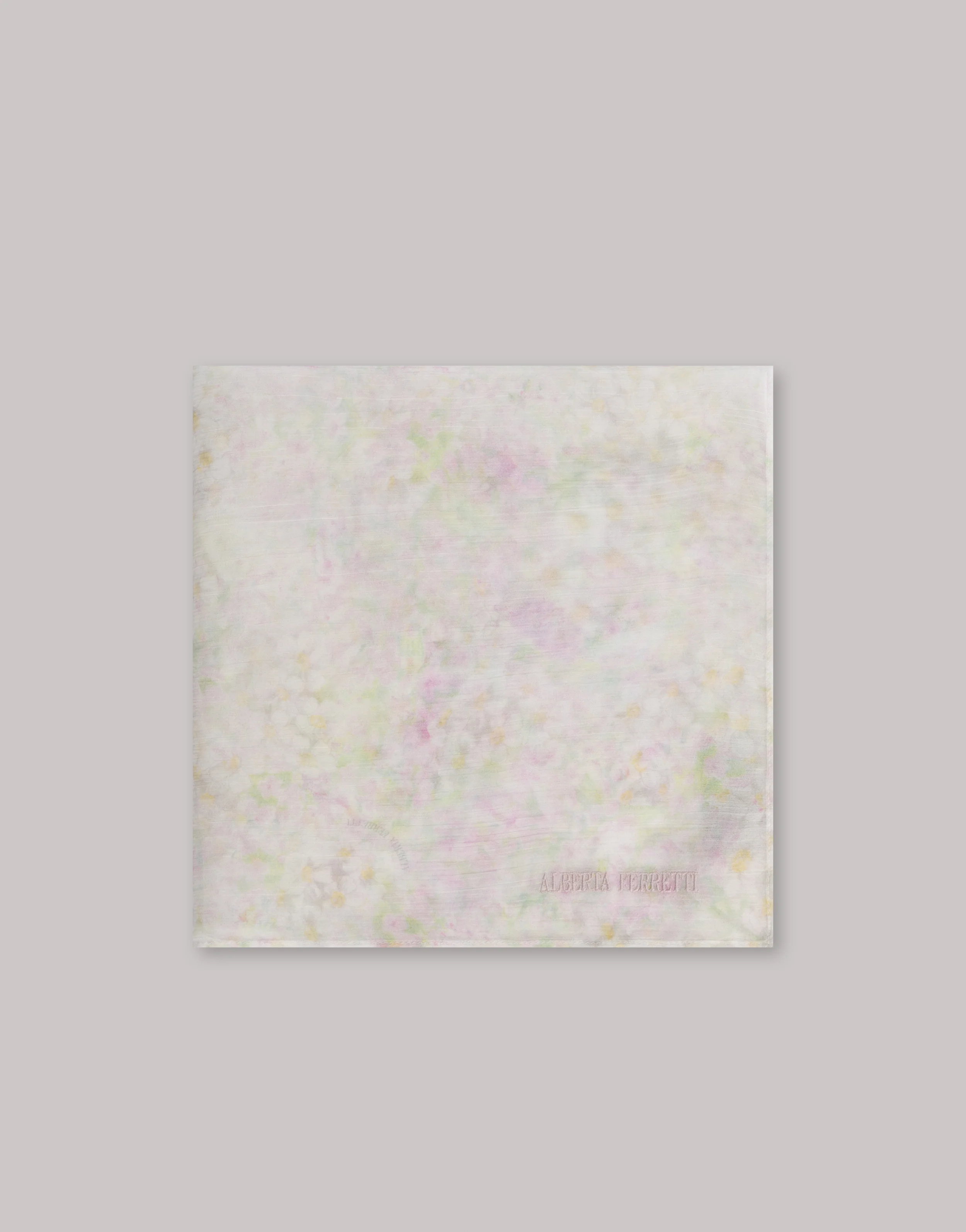 Foulard in chiffon con stampa a petali - Image 2