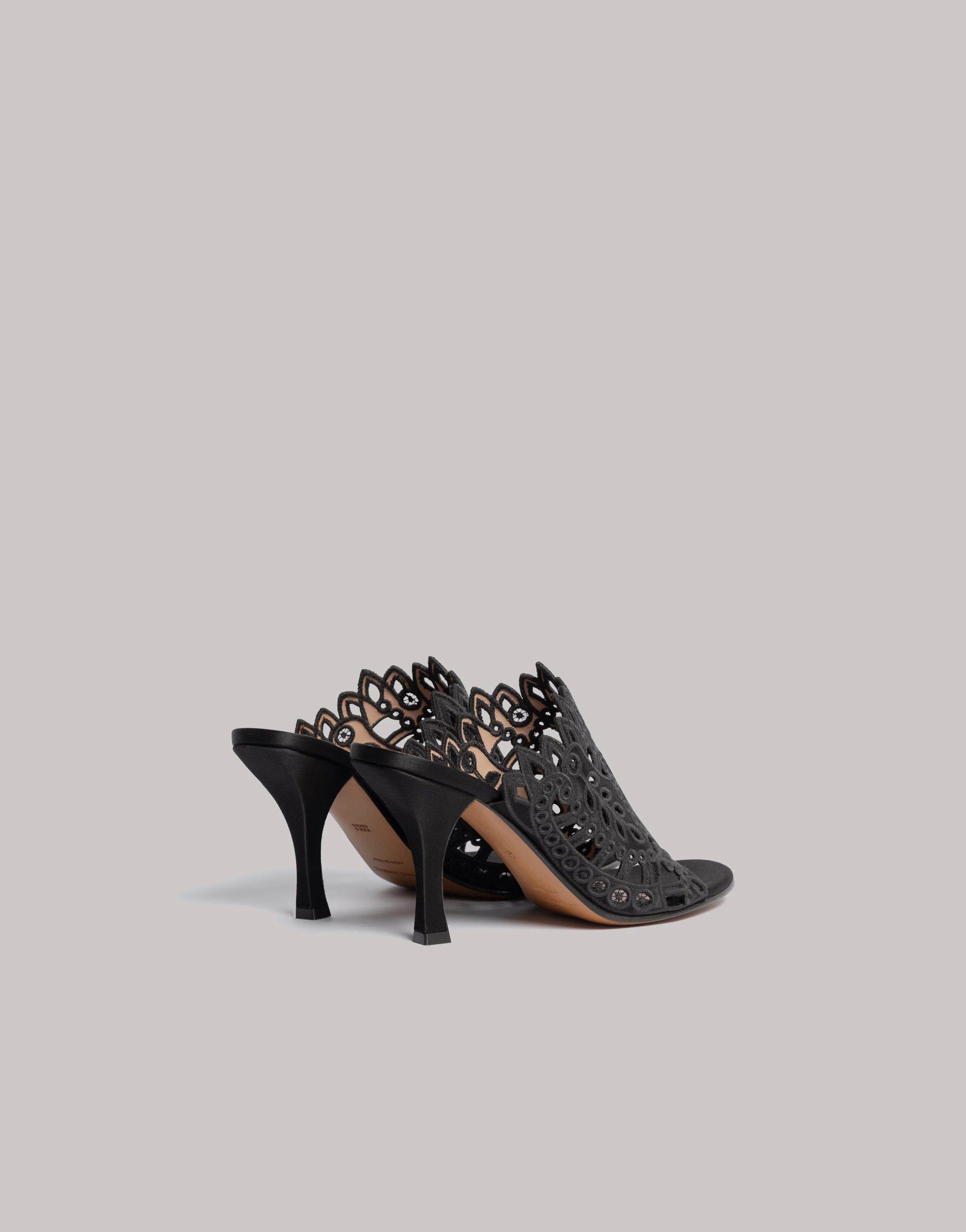 Mules in raso con broderie anglaise - Image 2