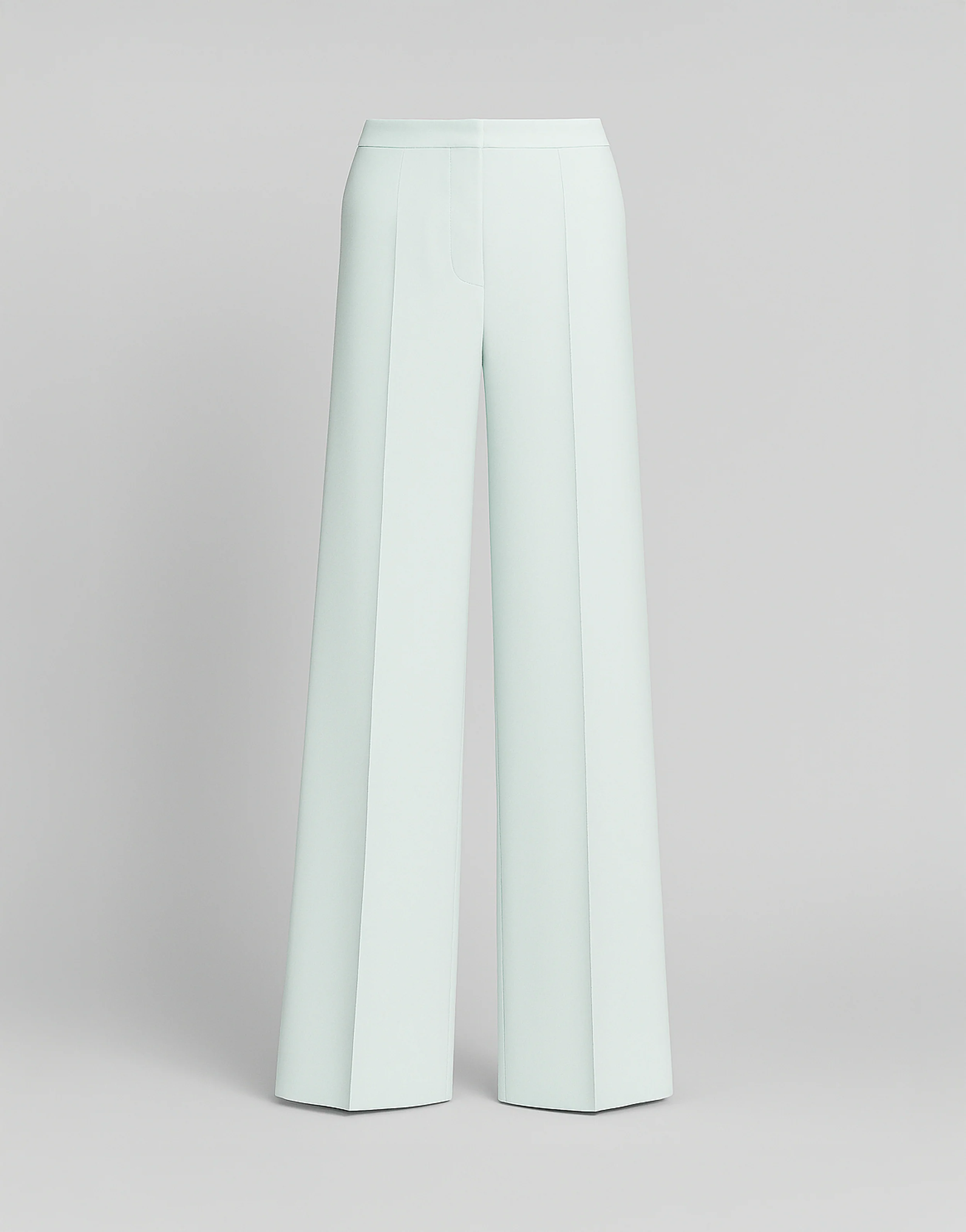 Pantaloni ampi
