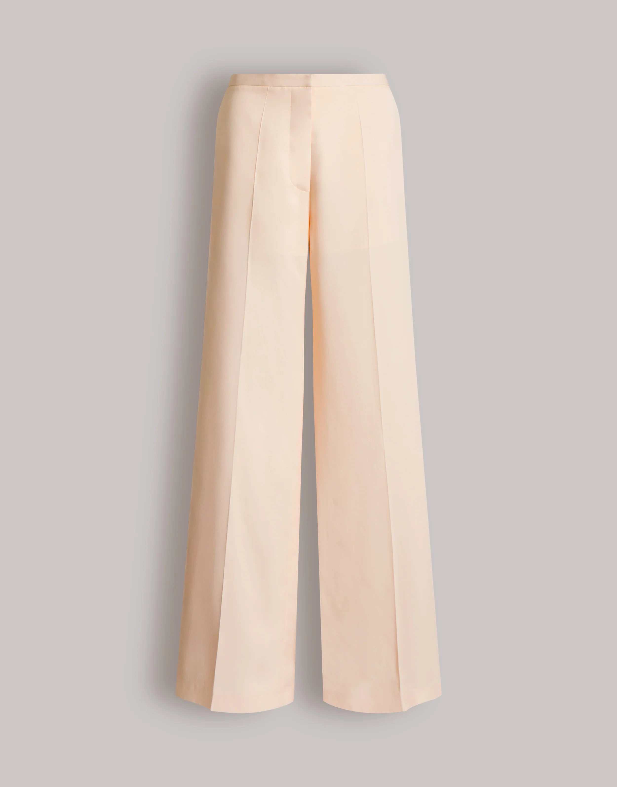 Pantaloni ampi