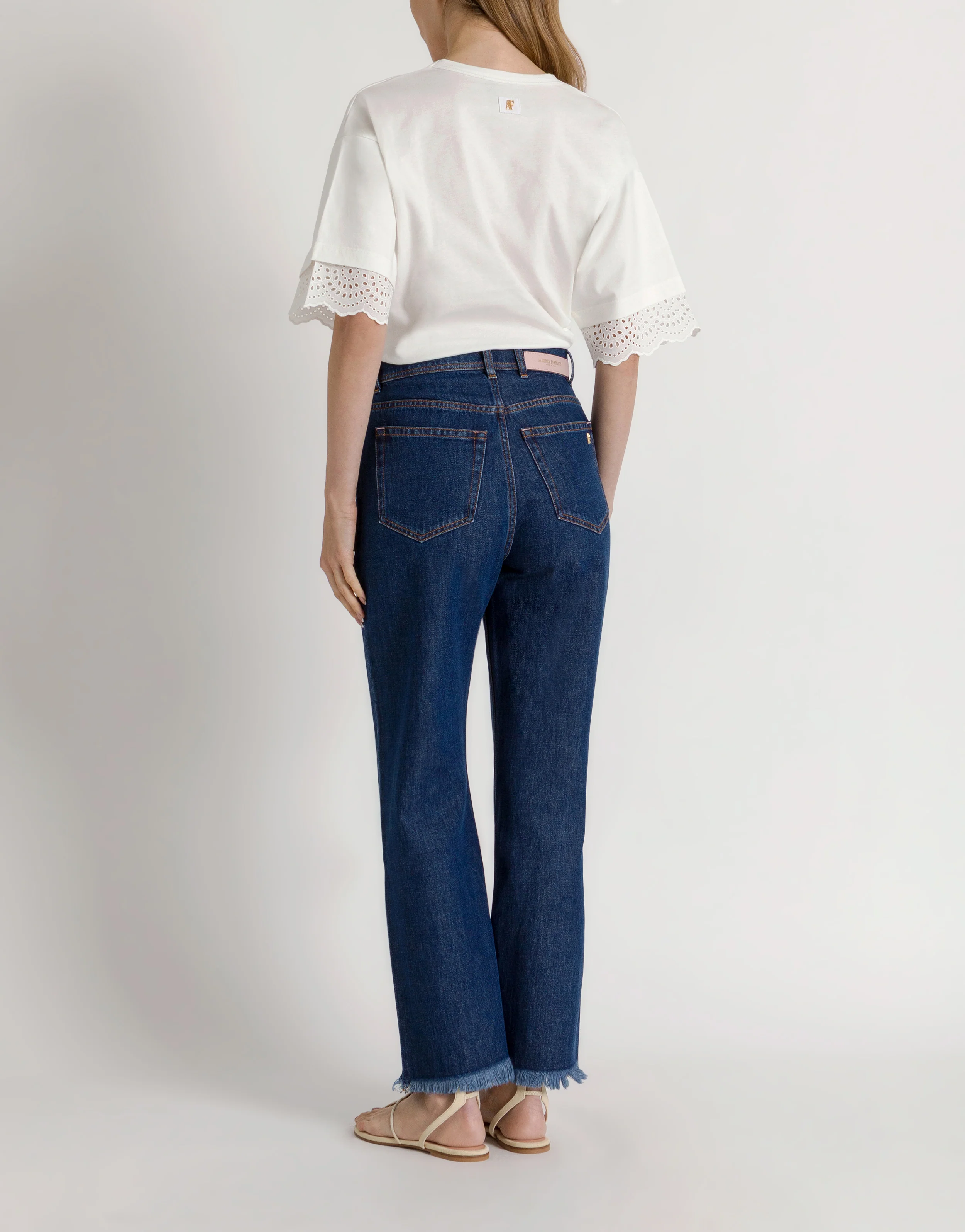 T-shirt con maniche in pizzo San Gallo - Image 3