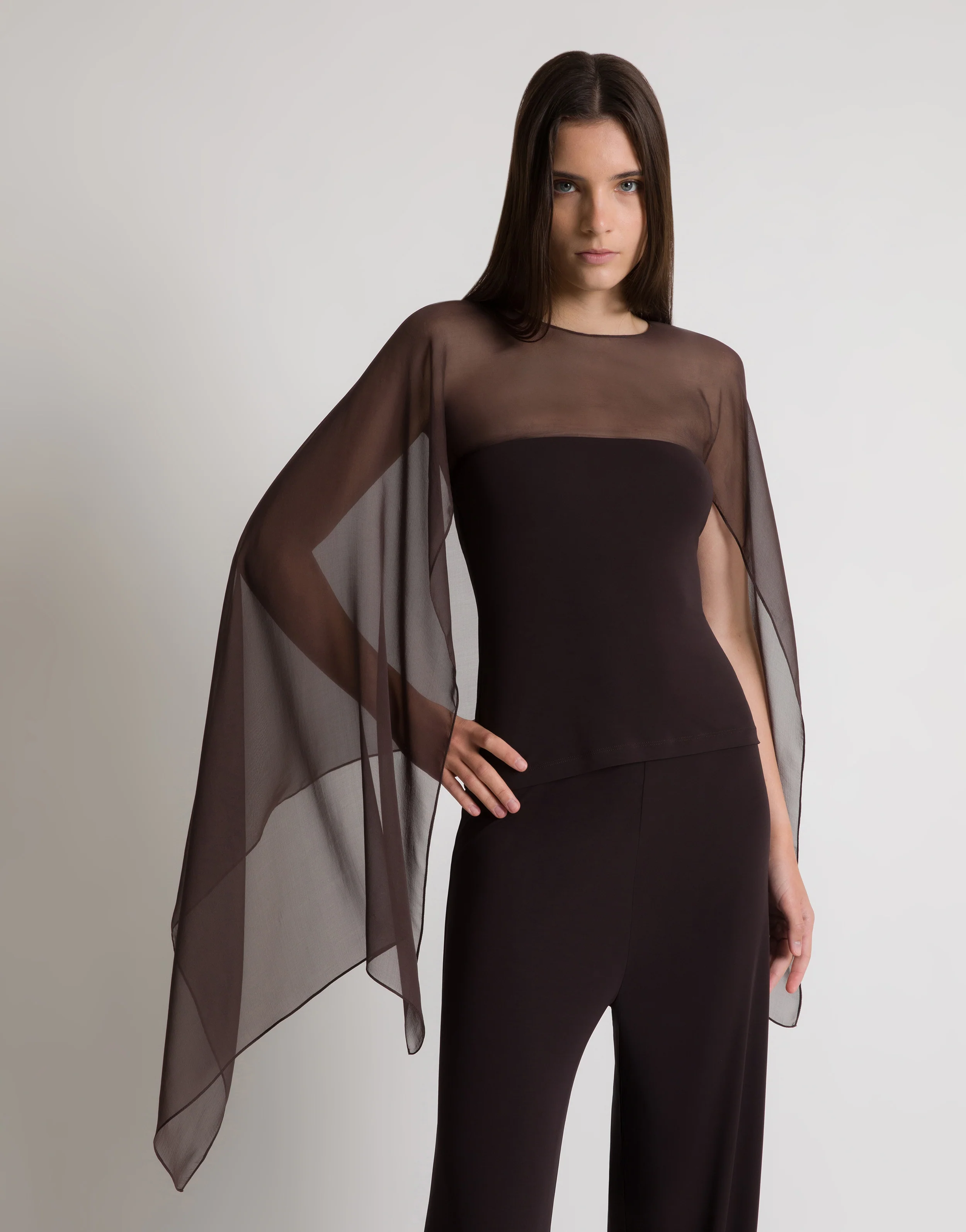 Top con maniche in chiffon