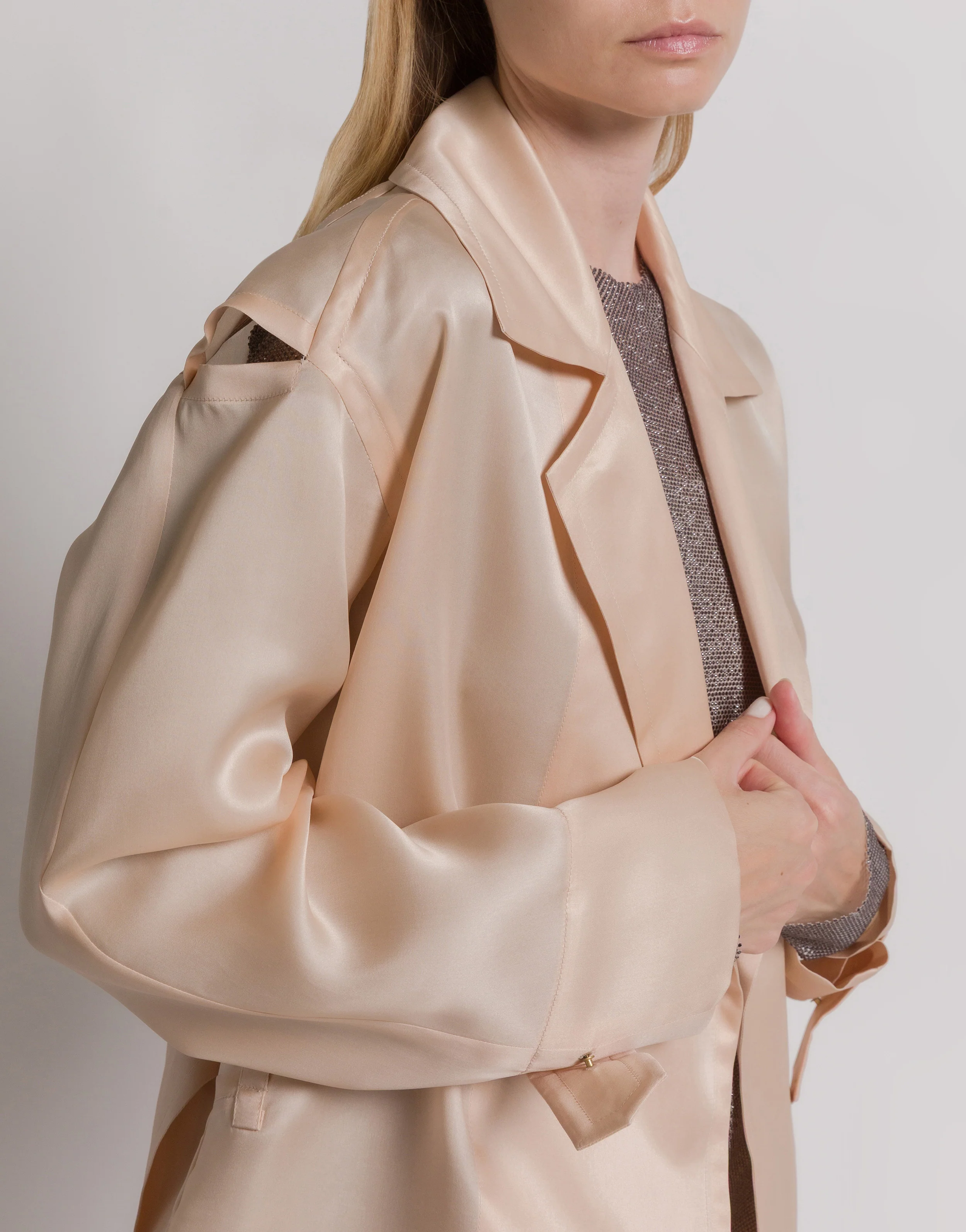 Trench in organza di seta tripla  - Image 4